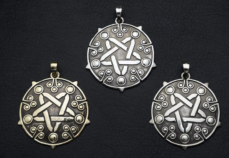 amuleti no koronavīrusa